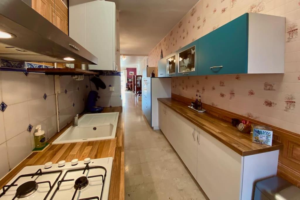 Sète "Georgio" Grand Appartement Traversant Avec Vue Canal Et Parking מראה חיצוני תמונה