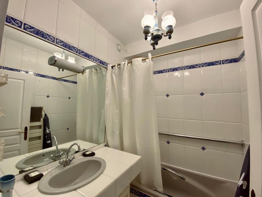 Sète "Georgio" Grand Appartement Traversant Avec Vue Canal Et Parking מראה חיצוני תמונה